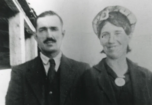 inconnu — couple — Tags: couple, portrait