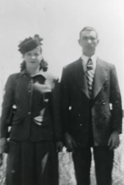 inconnu — couple — Tags: couple, portrait
