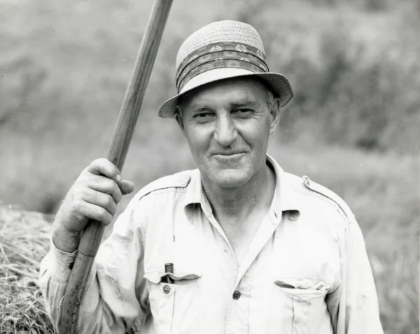 Jacynthe Gilbert — 1964 — portrait — Tags: portrait, agriculture — Armand Gilbert, prix agricole, 1964