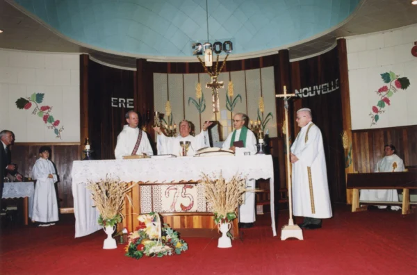 inconnu — église — Tags: église