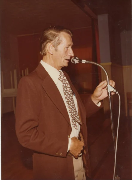 inconnu — 1976 — 50e — Tags: 50e, organisme, municipalité — Joseph-L Lemieux, maire de 1974 à 1980.
Festivités du 50e anniversaire de Labrecque (St-Léon à l\'époque)