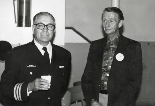 inconnu — 1976 — 50e — Tags: 50e, organisme, municipalité — Festivités du 50e anniversaire de Labrecque (St-Léon à l\'époque)
M Gauvreau et M Joseph L Lemieux, maire de 1974 à 1980.