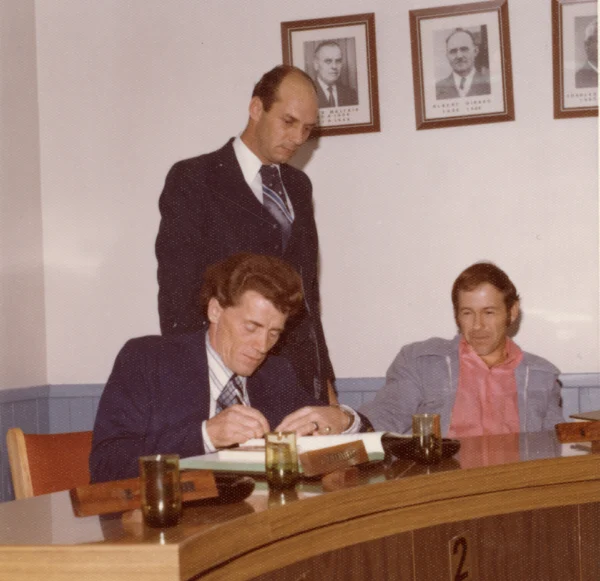 inconnu — 1976 — organisme — Tags: municipalité, organisme