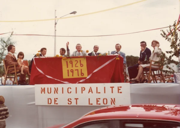 inconnu — 1976 — 50e — Tags: 50e, municipalité, organisme