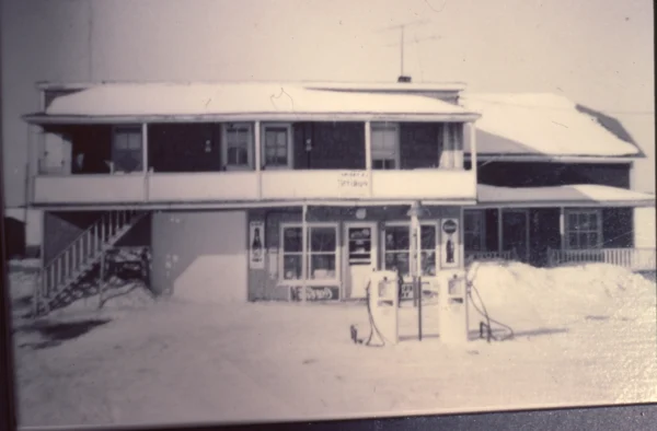 inconnu — magasin — Tags: maison, magasin