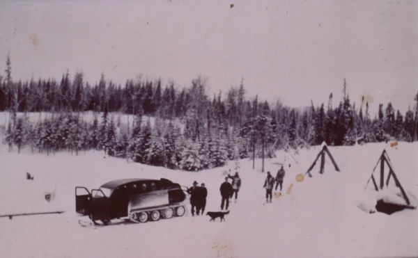 inconnu — machinerie — Tags: hiver, machinerie, rang