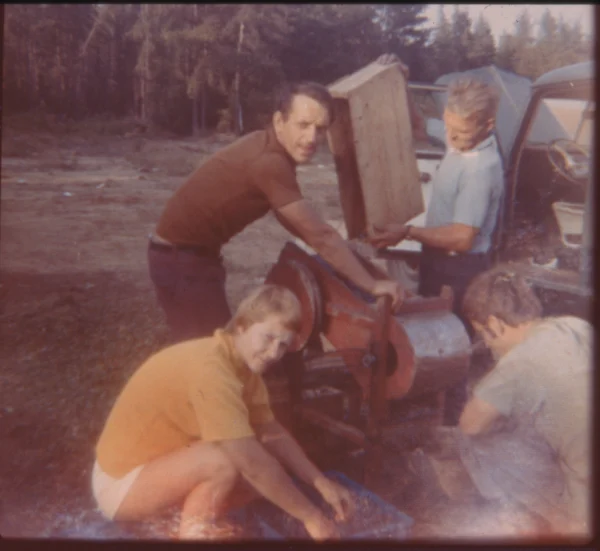 inconnu — bleuetière — Tags: bleuet, machinerie