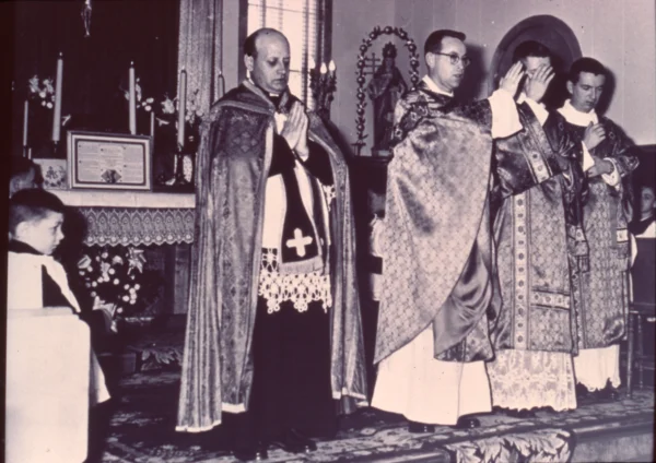 inconnu — église — Tags: église