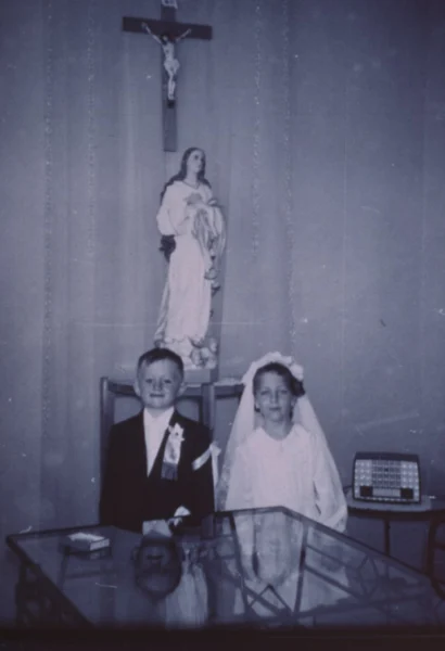 inconnu — église — Tags: couple, portrait, église