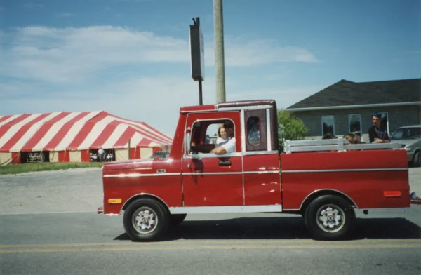 Claudette Gagné — voiture — Tags: voiture