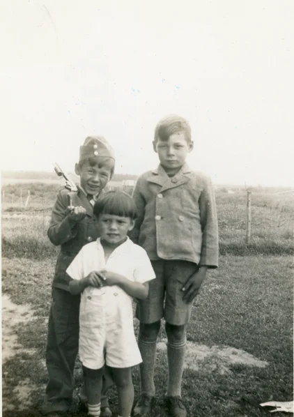 Gérard Fleury — famille — Tags: famille, portrait — Gérard; Camil; Laurent Fleury