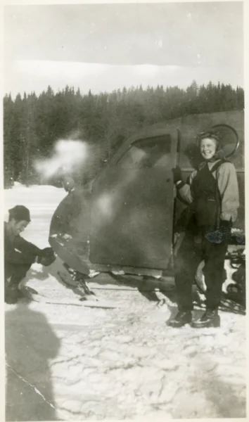 Camille Lemieux — machinerie — Tags: machinerie, couple — Mme Marie-Ange Bilodeau, snow de M. Auguste Lemieux