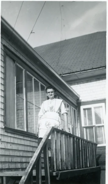Camille Lemieux — portrait — Tags: portrait, maison