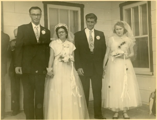 Elmire ou Candide Privé — couple — Tags: couple, portrait — Maurice Bouchard et Lucette Desmeules; Rosaire Villeneuve et Marguerite Bouchard