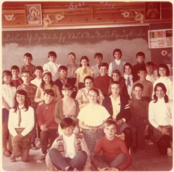 Jean-Marie MAltais — école — Tags: école — 6e année Gaétane Larouche, à l\'avant assis Régis Privé