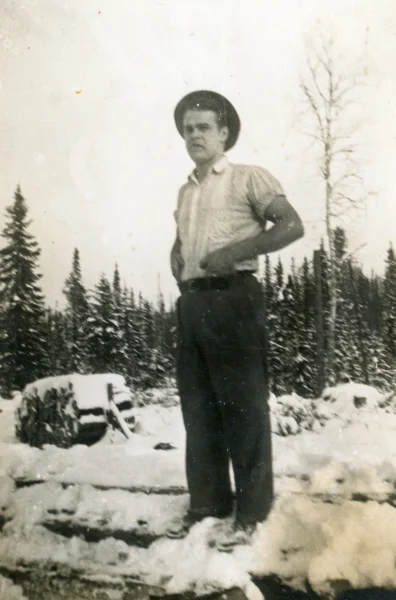 inconnu — bois — Tags: portrait