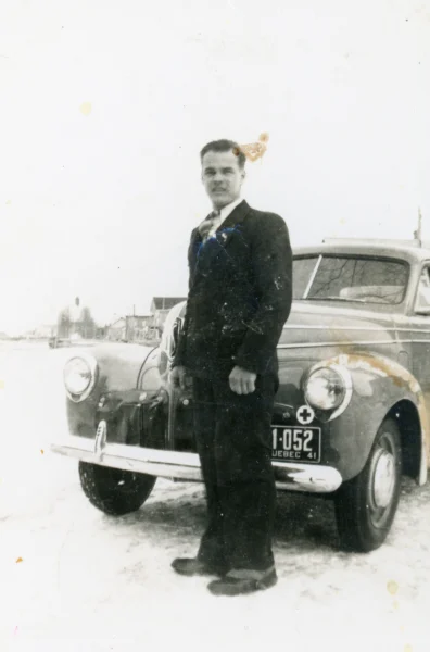 inconnu — voiture — Tags: portrait, voiture