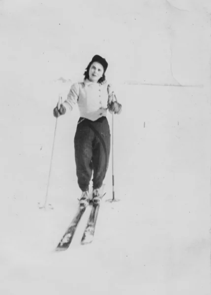 Gabriel Lemay — Tags: sport, rang — En ski dans les pentes du rang 9
