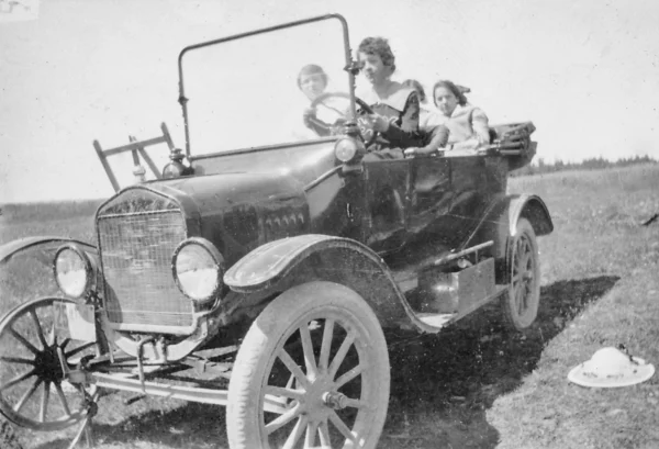 Gabriel Lemay — voiture — Tags: voiture — Voiture décapotable